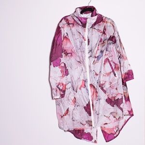 Under Armour Women's Lightweight Semi Sheer Full Zip Hooded Rain Jacket Tie Dye